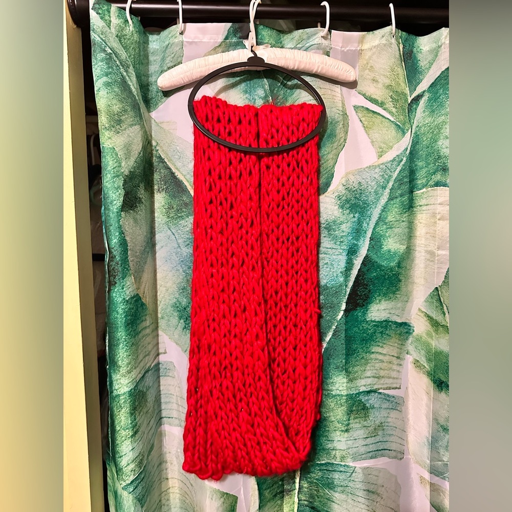 XL Red Chunky Knit Scarf